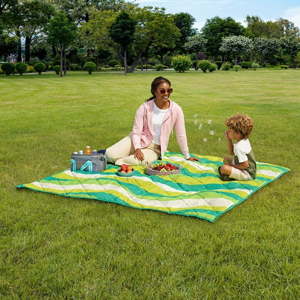 Member's Mark 80" x 80" Outdoor Blanket